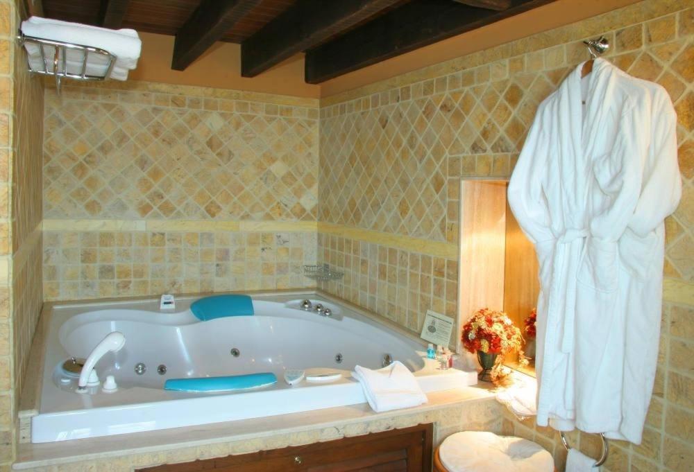 Hotel Palacete Real Villamayor  Εξωτερικό φωτογραφία